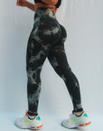 Marble Scrunch Leggings (Black)